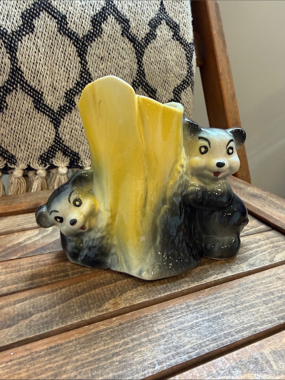 Vintage Ceramic Bear Tree Stump Pencil Holder Planter Woodland Nursery Decor